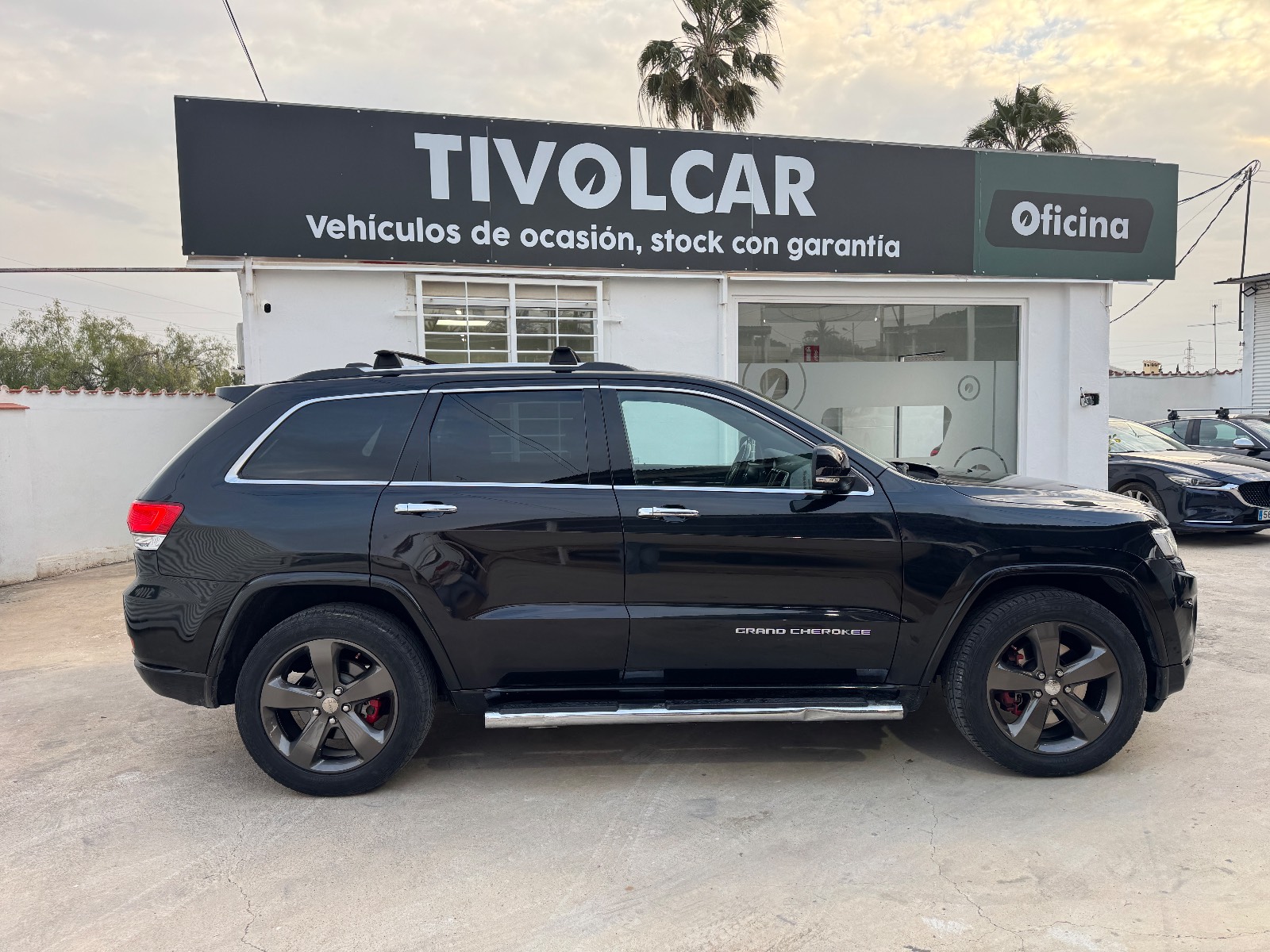Jeep Grand Cherokee miniatura 3