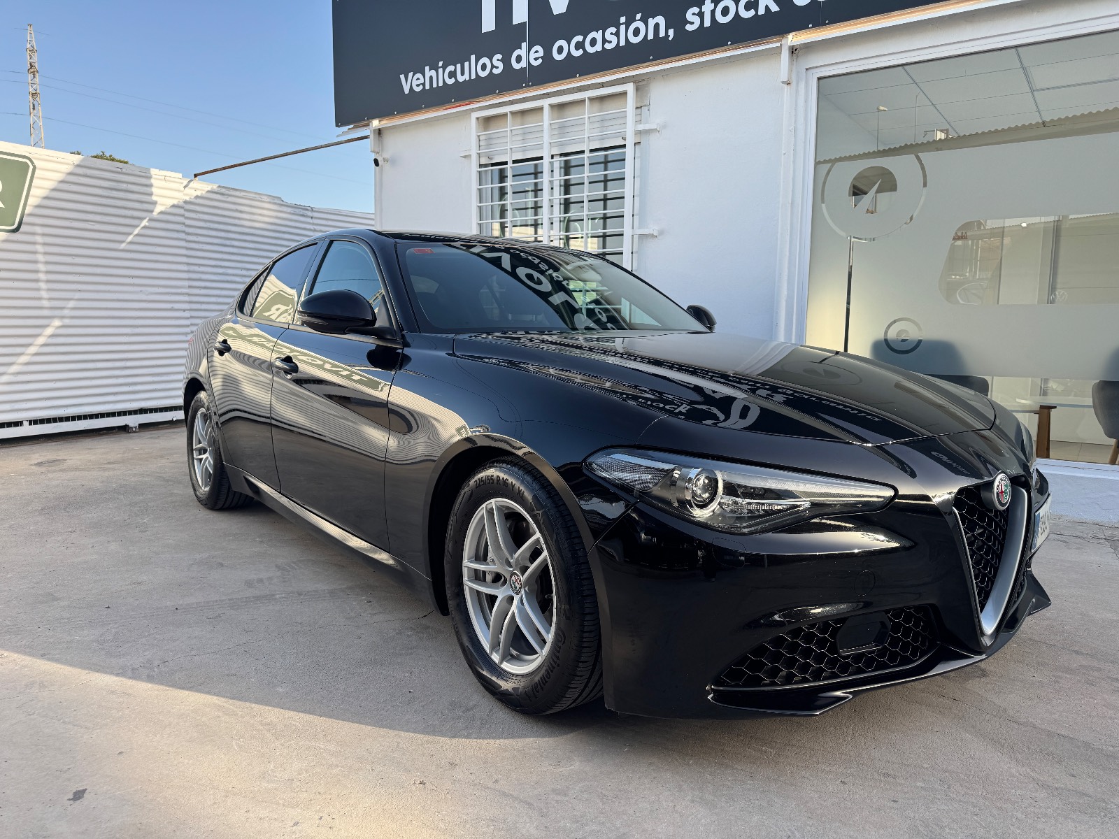 Alfa Romeo Giulia miniatura 3