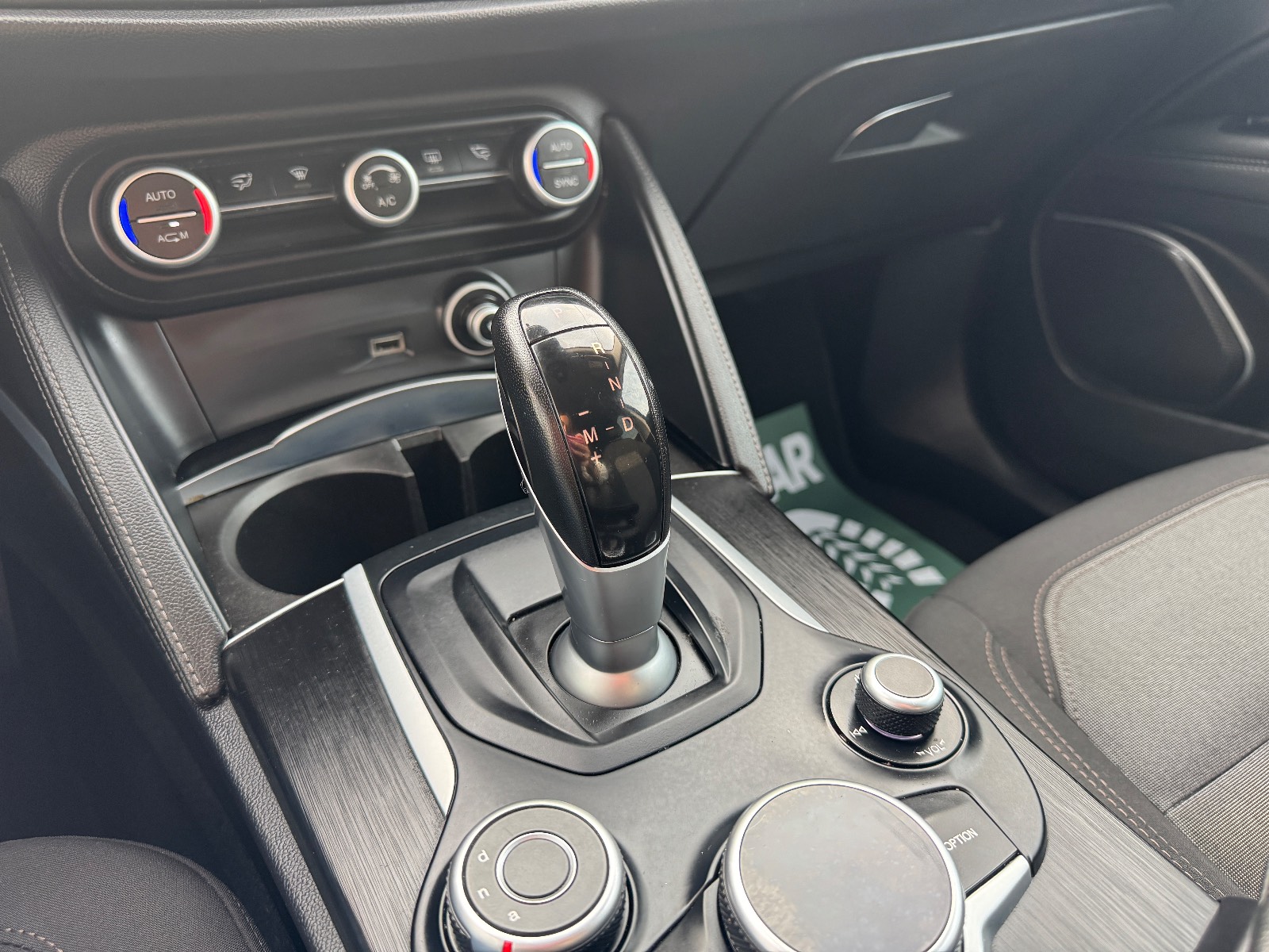 Alfa Romeo Stelvio miniatura 10
